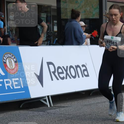 15.09.2024 - PSD Bank Halbmarathon Michael Strokosch http://msf.ph/oto/7079395 15.09.2024 12:23:34 Ziel 987, 2307, 2403, 2981, 3002, 3277, 3450 meine-sportfotos.de
