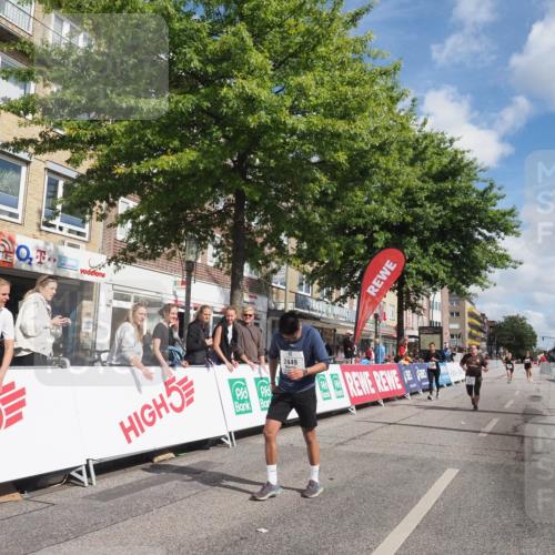 15.09.2024 - PSD Bank Halbmarathon Miley Keyser http://msf.ph/oto/7079403 15.09.2024 12:42:41 Ziel 2273, 3242, 3278, 3400 meine-sportfotos.de