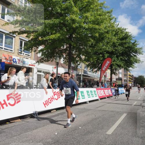 15.09.2024 - PSD Bank Halbmarathon Miley Keyser http://msf.ph/oto/7079416 15.09.2024 12:42:42 Ziel 2273, 3242, 3278, 3400 meine-sportfotos.de
