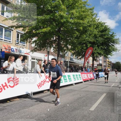 15.09.2024 - PSD Bank Halbmarathon Miley Keyser http://msf.ph/oto/7079421 15.09.2024 12:42:42 Ziel 2273, 3242, 3278, 3400 meine-sportfotos.de