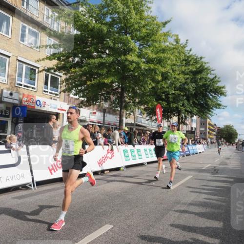 15.09.2024 - PSD Bank Halbmarathon Miley Keyser http://msf.ph/oto/7079425 15.09.2024 11:37:42 Ziel 756, 1056, 1199, 1234, 1238, 1306, 2625, 2674 meine-sportfotos.de