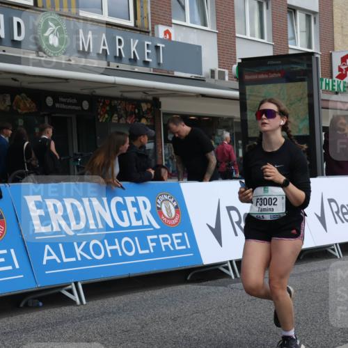 15.09.2024 - PSD Bank Halbmarathon Michael Strokosch http://msf.ph/oto/7079436 15.09.2024 12:23:38 Ziel 987, 2403, 2981, 3002, 3450 meine-sportfotos.de