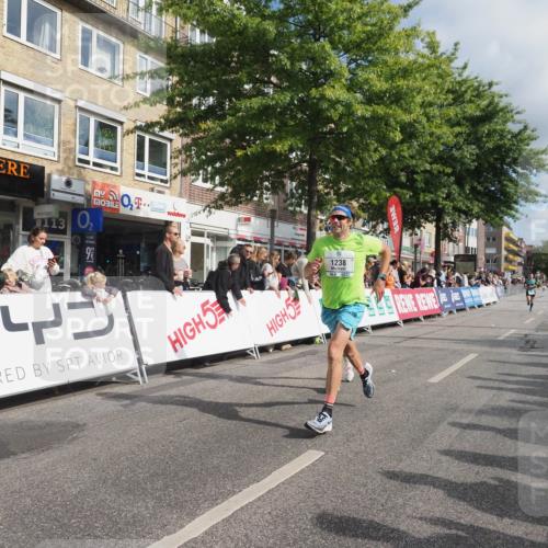 15.09.2024 - PSD Bank Halbmarathon Miley Keyser http://msf.ph/oto/7079447 15.09.2024 11:37:42 Ziel 756, 1056, 1199, 1234, 1238, 1306, 2625, 2674 meine-sportfotos.de