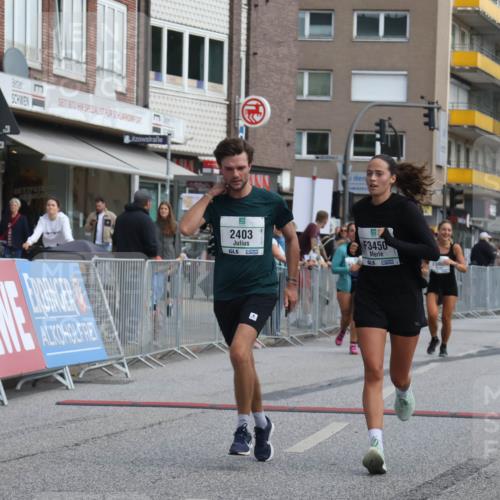 15.09.2024 - PSD Bank Halbmarathon Michael Strokosch http://msf.ph/oto/7079455 15.09.2024 12:23:41 Ziel 987, 2403, 2981, 3002, 3003, 3428, 3450 meine-sportfotos.de