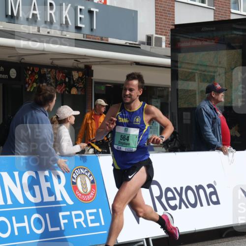 15.09.2024 - PSD Bank Halbmarathon Michael Strokosch http://msf.ph/oto/7079461 15.09.2024 11:14:30 Ziel 412, 540, 544, 564, 565, 568, 589, 613, 845, 848 meine-sportfotos.de