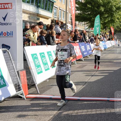 15.09.2024 - PSD Bank Halbmarathon Strokosch-Dieckow http://msf.ph/oto/7079464 15.09.2024 10:31:40 Ziel 39, 72, 78, 158, 160, 163, 191, 201 meine-sportfotos.de