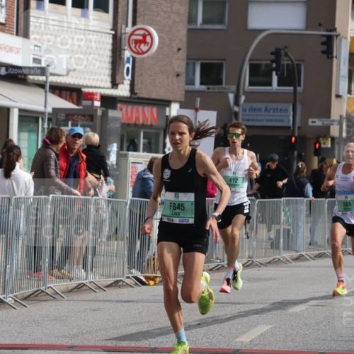 15.09.2024 - PSD Bank Halbmarathon Michael Strokosch http://msf.ph/oto/7079469 15.09.2024 11:14:33 Ziel 412, 540, 544, 564, 565, 568, 589, 613, 845, 848 meine-sportfotos.de
