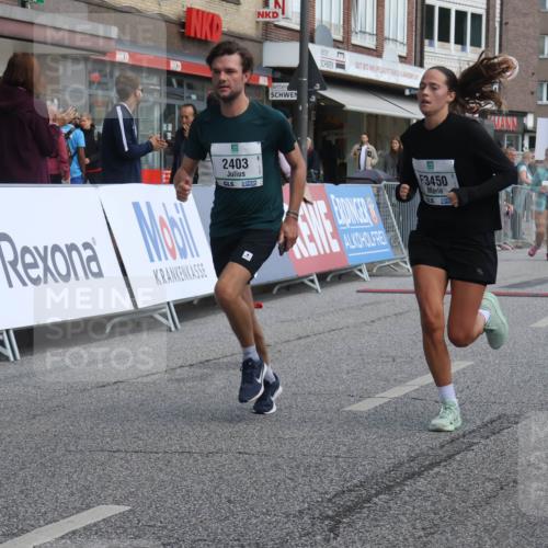 15.09.2024 - PSD Bank Halbmarathon Michael Strokosch http://msf.ph/oto/7079476 15.09.2024 12:23:43 Ziel 1883, 2403, 2981, 3002, 3003, 3428, 3450 meine-sportfotos.de
