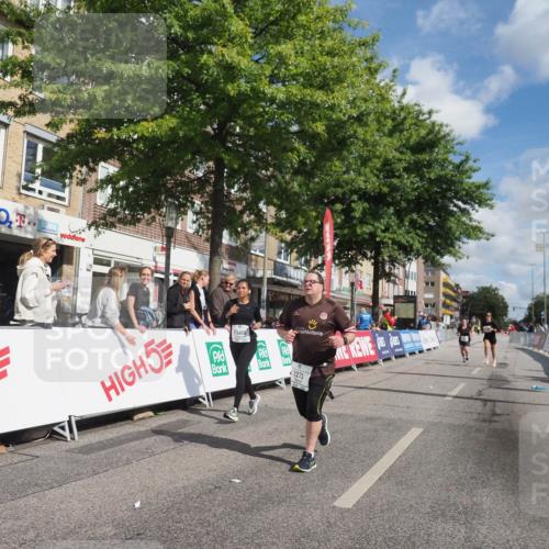 15.09.2024 - PSD Bank Halbmarathon Miley Keyser http://msf.ph/oto/7079482 15.09.2024 12:42:45 Ziel 2273, 3242, 3278, 3321, 3400 meine-sportfotos.de