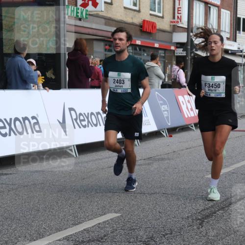 15.09.2024 - PSD Bank Halbmarathon Michael Strokosch http://msf.ph/oto/7079483 15.09.2024 12:23:43 Ziel 1883, 2403, 2981, 3002, 3003, 3428, 3450 meine-sportfotos.de