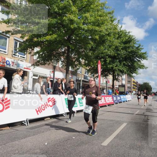 15.09.2024 - PSD Bank Halbmarathon Miley Keyser http://msf.ph/oto/7079486 15.09.2024 12:42:45 Ziel 2273, 3242, 3278, 3321, 3400 meine-sportfotos.de