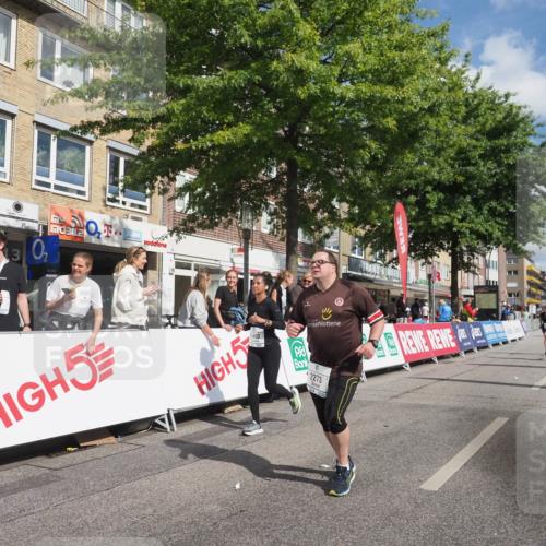 15.09.2024 - PSD Bank Halbmarathon Miley Keyser http://msf.ph/oto/7079500 15.09.2024 12:42:45 Ziel 2273, 3242, 3278, 3321, 3400 meine-sportfotos.de
