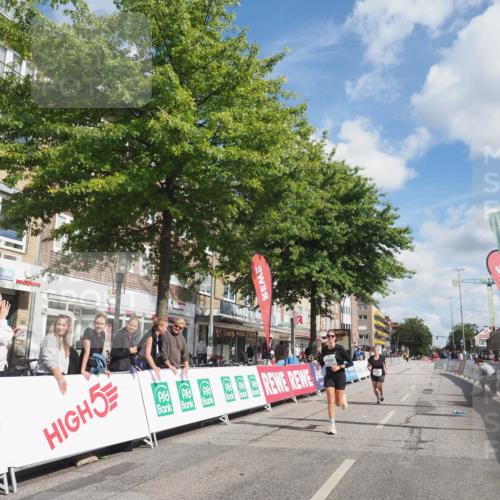 15.09.2024 - PSD Bank Halbmarathon Miley Keyser http://msf.ph/oto/7079504 15.09.2024 12:42:47 Ziel 2273, 3242, 3278, 3321, 3400 meine-sportfotos.de