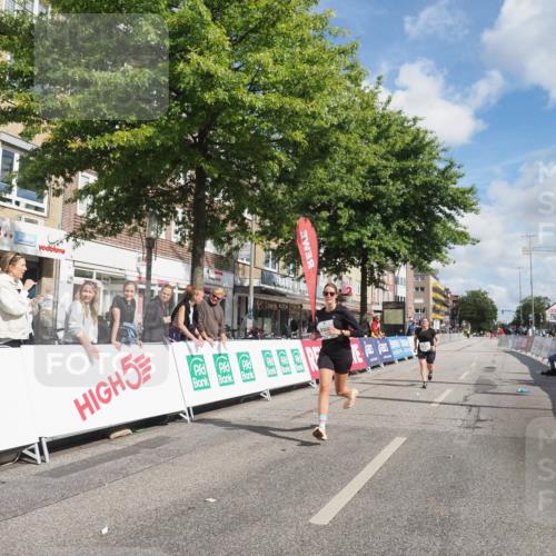 15.09.2024 - PSD Bank Halbmarathon Miley Keyser http://msf.ph/oto/7079528 15.09.2024 12:42:48 Ziel 2273, 3242, 3278, 3321, 3400 meine-sportfotos.de