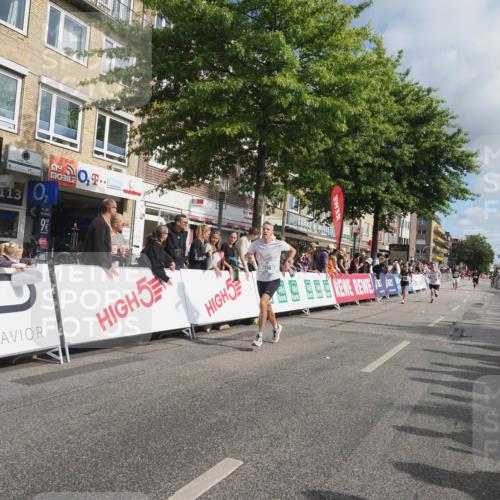 15.09.2024 - PSD Bank Halbmarathon Miley Keyser http://msf.ph/oto/7079529 15.09.2024 11:37:56 Ziel 932, 1136, 1177, 1472, 1742, 1922 meine-sportfotos.de
