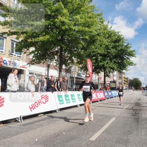 15.09.2024 - PSD Bank Halbmarathon Miley Keyser http://msf.ph/oto/7079536 15.09.2024 12:42:48 Ziel 2273, 3242, 3278, 3321, 3400 meine-sportfotos.de