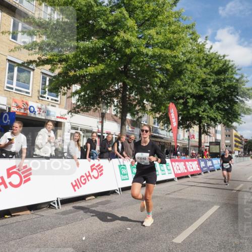 15.09.2024 - PSD Bank Halbmarathon Miley Keyser http://msf.ph/oto/7079546 15.09.2024 12:42:48 Ziel 2273, 3242, 3278, 3321, 3400 meine-sportfotos.de