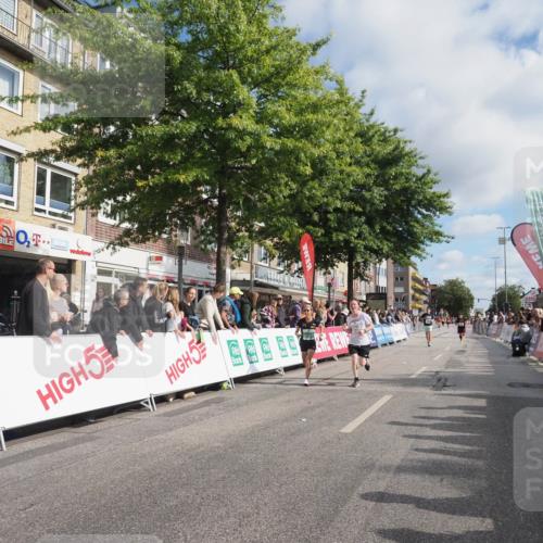 15.09.2024 - PSD Bank Halbmarathon Miley Keyser http://msf.ph/oto/7079564 15.09.2024 11:37:59 Ziel 932, 1136, 1177, 1472, 1742, 1922 meine-sportfotos.de