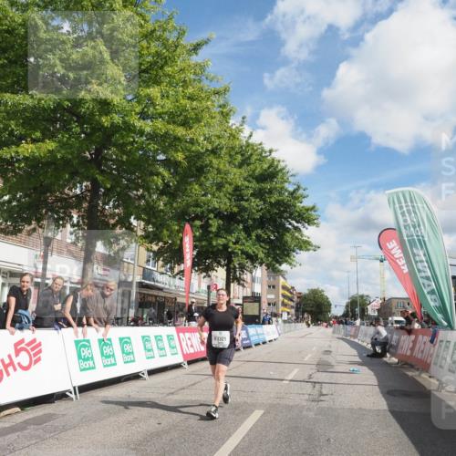 15.09.2024 - PSD Bank Halbmarathon Miley Keyser http://msf.ph/oto/7079581 15.09.2024 12:42:50 Ziel 2273, 3242, 3321, 3400 meine-sportfotos.de