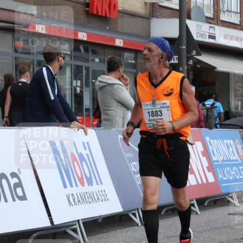 15.09.2024 - PSD Bank Halbmarathon Michael Strokosch http://msf.ph/oto/7079586 15.09.2024 12:23:51 Ziel 1883, 2403, 2537, 3003, 3075, 3222, 3428, 3450 meine-sportfotos.de