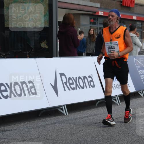 15.09.2024 - PSD Bank Halbmarathon Michael Strokosch http://msf.ph/oto/7079595 15.09.2024 12:23:52 Ziel 1883, 2403, 2537, 3003, 3075, 3222, 3428, 3450 meine-sportfotos.de