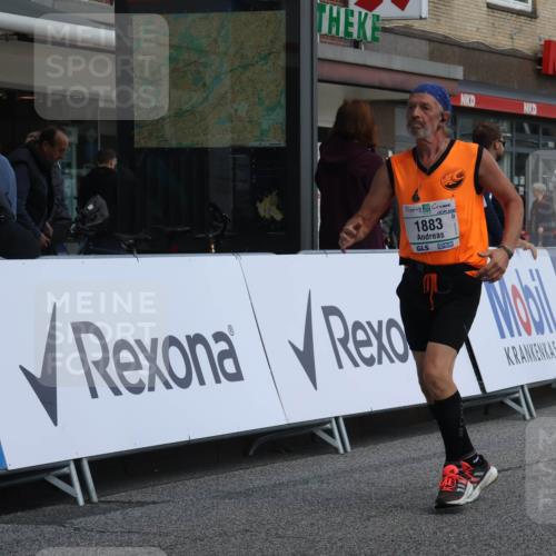 15.09.2024 - PSD Bank Halbmarathon Michael Strokosch http://msf.ph/oto/7079600 15.09.2024 12:23:52 Ziel 1883, 2403, 2537, 3003, 3075, 3222, 3428, 3450 meine-sportfotos.de