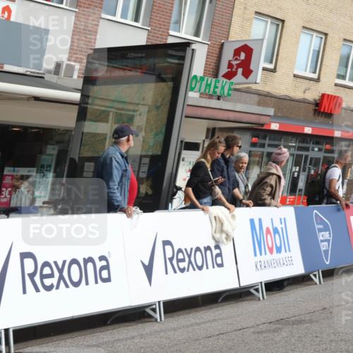 15.09.2024 - PSD Bank Halbmarathon Michael Strokosch http://msf.ph/oto/7079608 15.09.2024 11:14:44 Ziel 412, 565, 570, 588, 845 meine-sportfotos.de