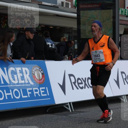 15.09.2024 - PSD Bank Halbmarathon Michael Strokosch http://msf.ph/oto/7079614 15.09.2024 12:23:53 Ziel 1883, 2403, 2537, 3003, 3075, 3222, 3428, 3450 meine-sportfotos.de