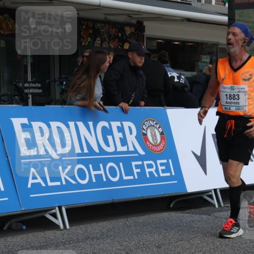 15.09.2024 - PSD Bank Halbmarathon Michael Strokosch http://msf.ph/oto/7079619 15.09.2024 12:23:53 Ziel 1883, 2403, 2537, 3003, 3075, 3222, 3428, 3450 meine-sportfotos.de