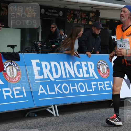 15.09.2024 - PSD Bank Halbmarathon Michael Strokosch http://msf.ph/oto/7079623 15.09.2024 12:23:53 Ziel 1883, 2403, 2537, 3003, 3075, 3222, 3428, 3450 meine-sportfotos.de