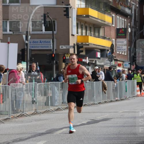 15.09.2024 - PSD Bank Halbmarathon Michael Strokosch http://msf.ph/oto/7079630 15.09.2024 11:14:47 Ziel 412, 565, 570, 588, 845 meine-sportfotos.de