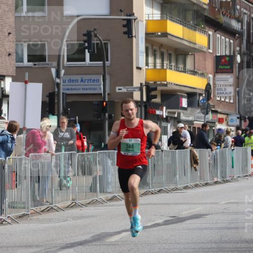 15.09.2024 - PSD Bank Halbmarathon Michael Strokosch http://msf.ph/oto/7079635 15.09.2024 11:14:47 Ziel 412, 565, 570, 588, 845 meine-sportfotos.de