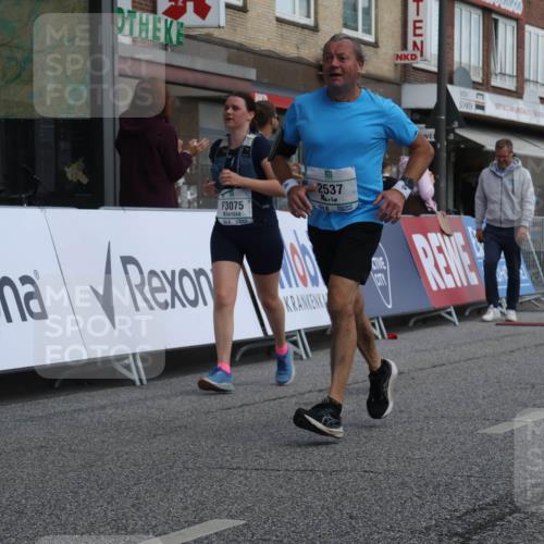 15.09.2024 - PSD Bank Halbmarathon Michael Strokosch http://msf.ph/oto/7079641 15.09.2024 12:23:56 Ziel 1883, 2537, 3003, 3075, 3222, 3428 meine-sportfotos.de