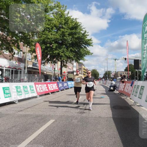 15.09.2024 - PSD Bank Halbmarathon Miley Keyser http://msf.ph/oto/7079642 15.09.2024 12:43:36 Ziel 2385, 3410 meine-sportfotos.de