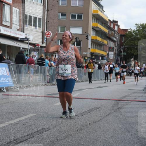 15.09.2024 - PSD Bank Halbmarathon Michael Strokosch http://msf.ph/oto/7079673 15.09.2024 12:24:00 Ziel 1883, 2537, 3003, 3075, 3222, 3428, 3452, 3543 meine-sportfotos.de