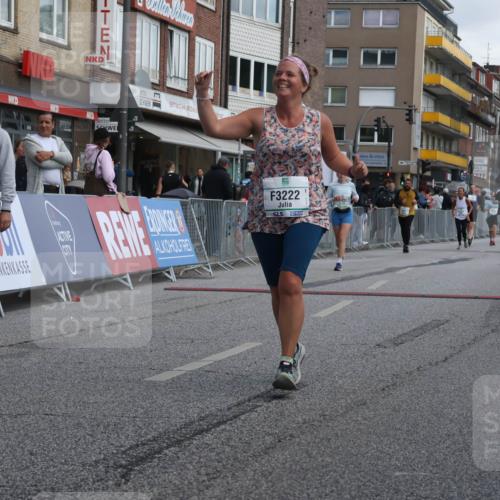 15.09.2024 - PSD Bank Halbmarathon Michael Strokosch http://msf.ph/oto/7079693 15.09.2024 12:24:01 Ziel 1883, 2527, 2537, 3075, 3222, 3452, 3543 meine-sportfotos.de