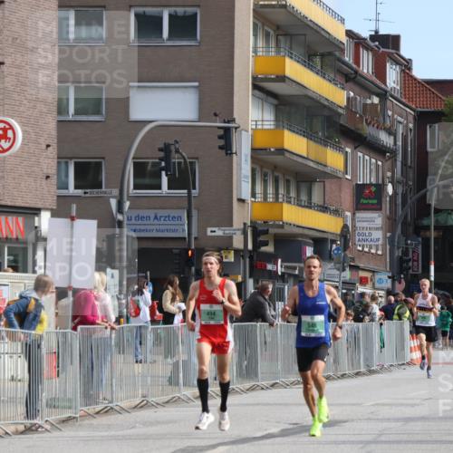 15.09.2024 - PSD Bank Halbmarathon Michael Strokosch http://msf.ph/oto/7079703 15.09.2024 11:14:56 Ziel 494, 546, 588 meine-sportfotos.de
