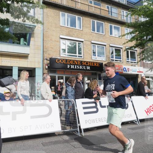 15.09.2024 - PSD Bank Halbmarathon Miley Keyser http://msf.ph/oto/7079705 15.09.2024 11:38:06 Ziel 932, 1177, 1472, 1478, 1742, 1922 meine-sportfotos.de