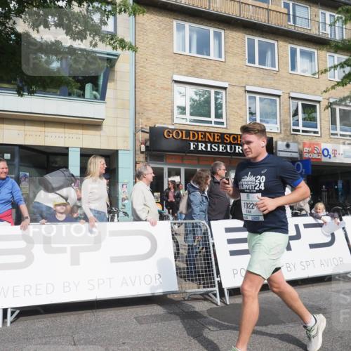 15.09.2024 - PSD Bank Halbmarathon Miley Keyser http://msf.ph/oto/7079709 15.09.2024 11:38:06 Ziel 932, 1177, 1472, 1478, 1742, 1922 meine-sportfotos.de