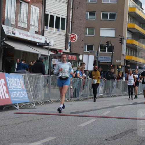 15.09.2024 - PSD Bank Halbmarathon Michael Strokosch http://msf.ph/oto/7079710 15.09.2024 12:24:03 Ziel 1997, 2527, 2537, 3075, 3222, 3452, 3543 meine-sportfotos.de