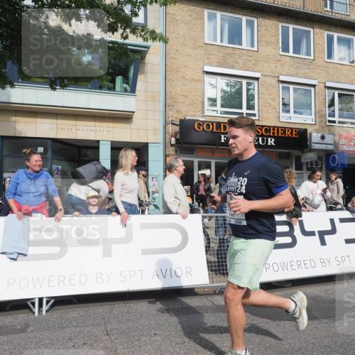 15.09.2024 - PSD Bank Halbmarathon Miley Keyser http://msf.ph/oto/7079714 15.09.2024 11:38:06 Ziel 932, 1177, 1472, 1478, 1742, 1922 meine-sportfotos.de