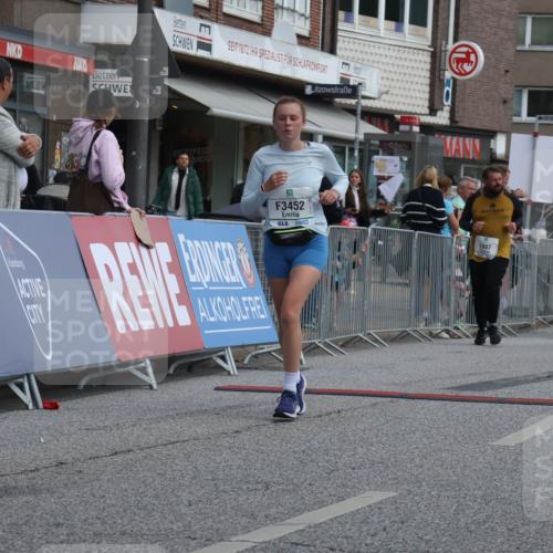 15.09.2024 - PSD Bank Halbmarathon Michael Strokosch http://msf.ph/oto/7079740 15.09.2024 12:24:05 Ziel 1765, 1997, 2527, 2537, 3075, 3222, 3371, 3452, 3543 meine-sportfotos.de