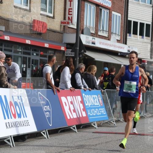 15.09.2024 - PSD Bank Halbmarathon Michael Strokosch http://msf.ph/oto/7079770 15.09.2024 11:15:00 Ziel 494, 500, 546, 588 meine-sportfotos.de