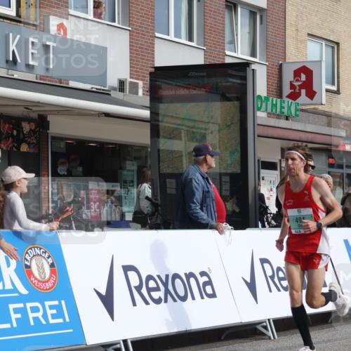 15.09.2024 - PSD Bank Halbmarathon Michael Strokosch http://msf.ph/oto/7079807 15.09.2024 11:15:02 Ziel 494, 500, 546, 588 meine-sportfotos.de