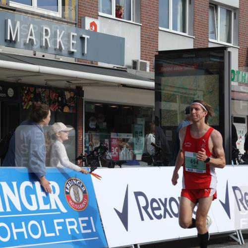 15.09.2024 - PSD Bank Halbmarathon Michael Strokosch http://msf.ph/oto/7079812 15.09.2024 11:15:02 Ziel 494, 500, 546, 588 meine-sportfotos.de