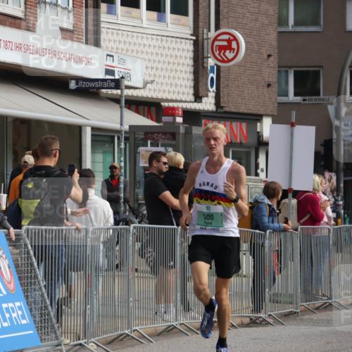 15.09.2024 - PSD Bank Halbmarathon Michael Strokosch http://msf.ph/oto/7079816 15.09.2024 11:15:05 Ziel 494, 500, 546, 587 meine-sportfotos.de