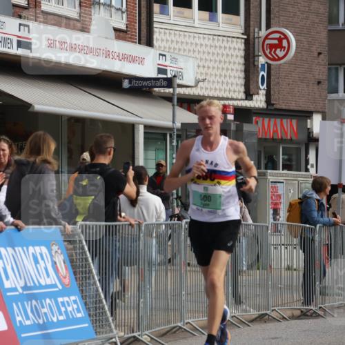 15.09.2024 - PSD Bank Halbmarathon Michael Strokosch http://msf.ph/oto/7079824 15.09.2024 11:15:06 Ziel 494, 500, 546, 587 meine-sportfotos.de