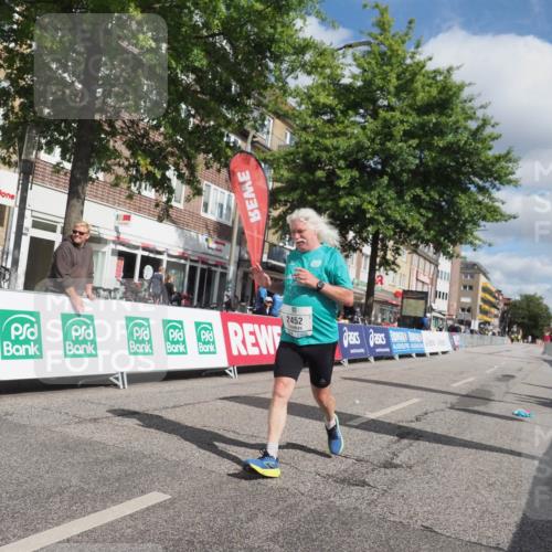 15.09.2024 - PSD Bank Halbmarathon Miley Keyser http://msf.ph/oto/7079825 15.09.2024 12:44:38 Ziel 2452 meine-sportfotos.de