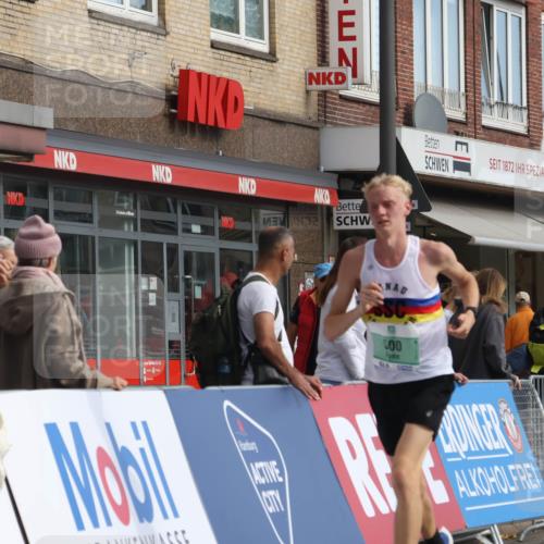 15.09.2024 - PSD Bank Halbmarathon Michael Strokosch http://msf.ph/oto/7079854 15.09.2024 11:15:07 Ziel 494, 500, 546, 587 meine-sportfotos.de