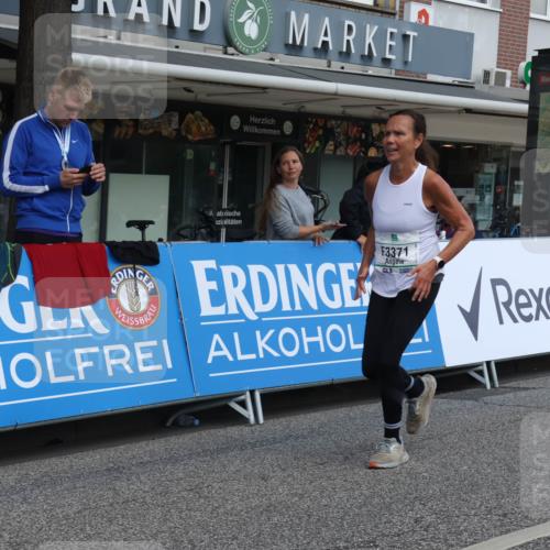 15.09.2024 - PSD Bank Halbmarathon Michael Strokosch http://msf.ph/oto/7079868 15.09.2024 12:24:15 Ziel 988, 1765, 1997, 2081, 2527, 3008, 3256, 3339, 3371, 3452, 3543 meine-sportfotos.de